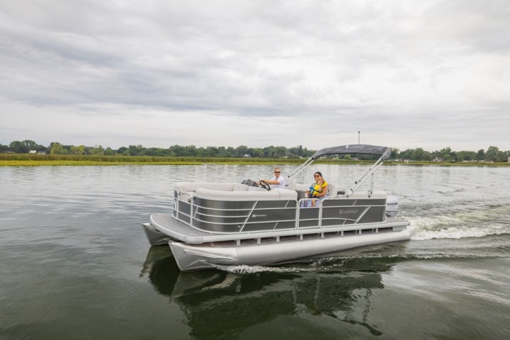 group of people riding a pontoon boat of Lake Wylie Boat Rental